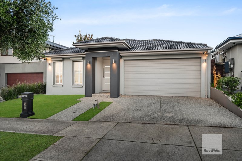 Photo - 5 Padova Drive, Greenvale VIC 3059 - Image 2