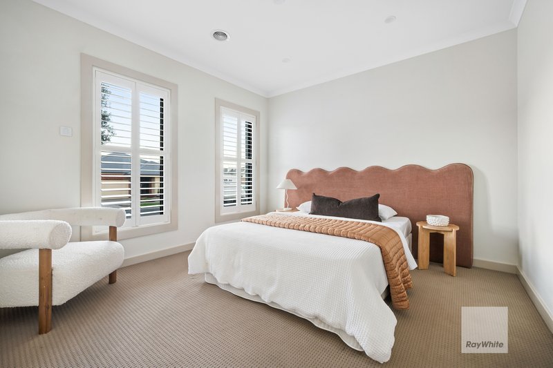 Photo - 5 Padova Drive, Greenvale VIC 3059 - Image 4