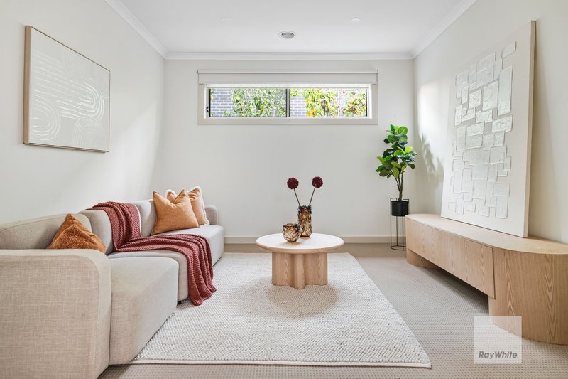 Photo - 5 Padova Drive, Greenvale VIC 3059 - Image 6