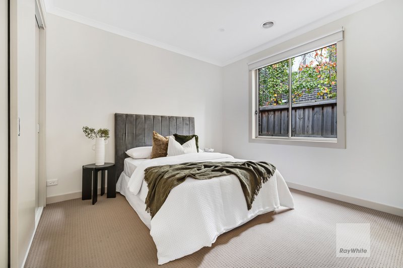 Photo - 5 Padova Drive, Greenvale VIC 3059 - Image 13