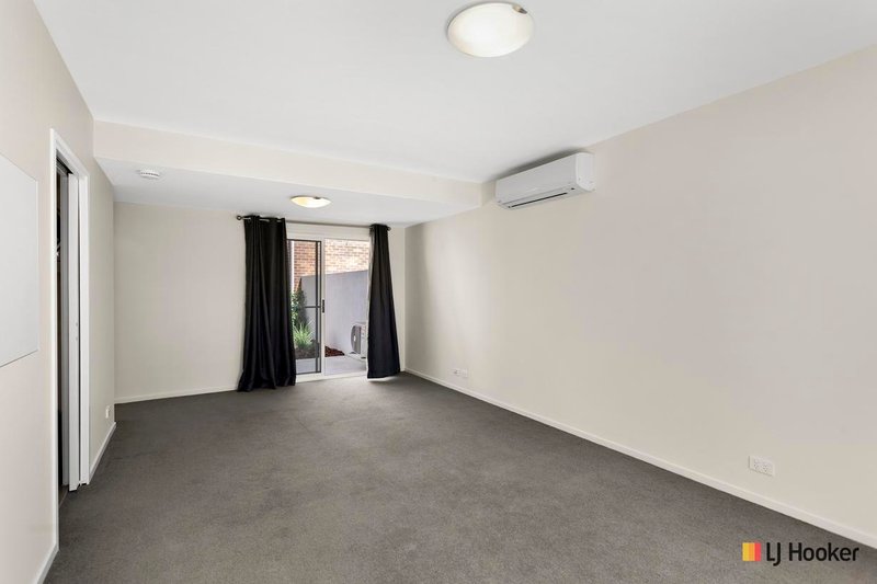 Photo - 5 Paget Street, Bruce ACT 2617 - Image 4