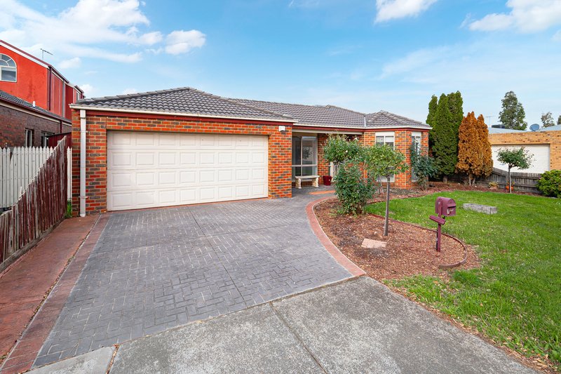 Photo - 5 Palmer Court, Roxburgh Park VIC 3064 - Image 2