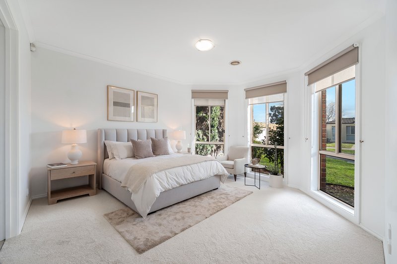 Photo - 5 Palmer Court, Roxburgh Park VIC 3064 - Image 8