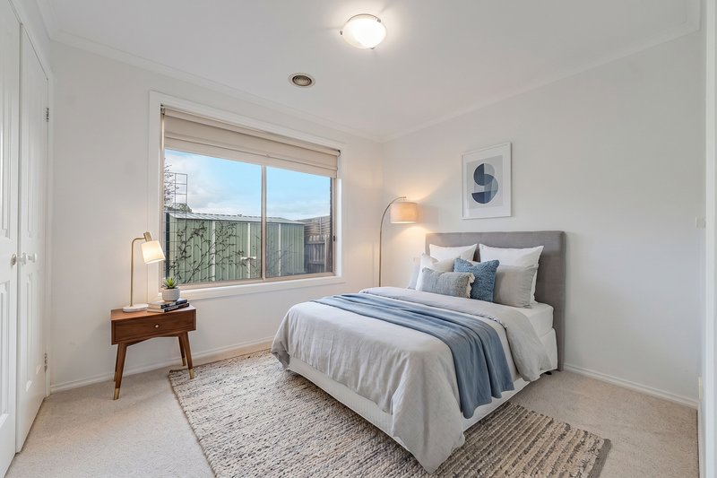 Photo - 5 Palmer Court, Roxburgh Park VIC 3064 - Image 11