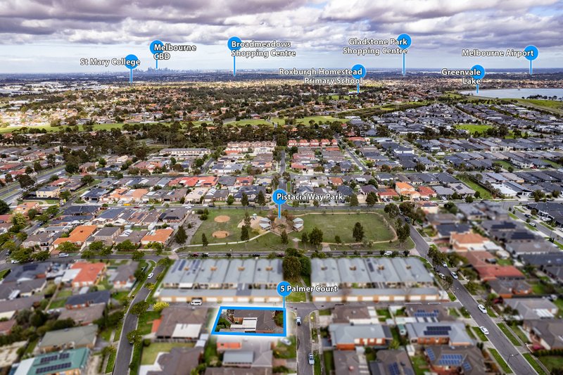 Photo - 5 Palmer Court, Roxburgh Park VIC 3064 - Image 18