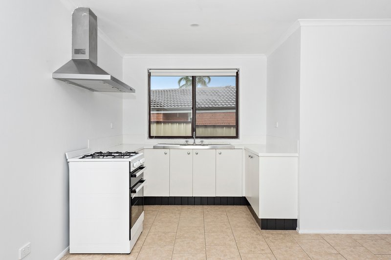 Photo - 5 Pam Green Place, Doonside NSW 2767 - Image 2