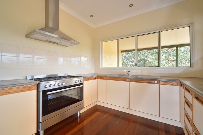 Photo - 5 Pams Court, Beecher QLD 4680 - Image 3