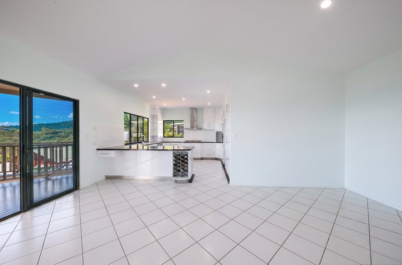 Photo - 5 Panoramic Court, Cannonvale QLD 4802 - Image 6