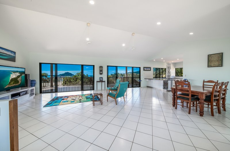 Photo - 5 Panoramic Court, Cannonvale QLD 4802 - Image 9