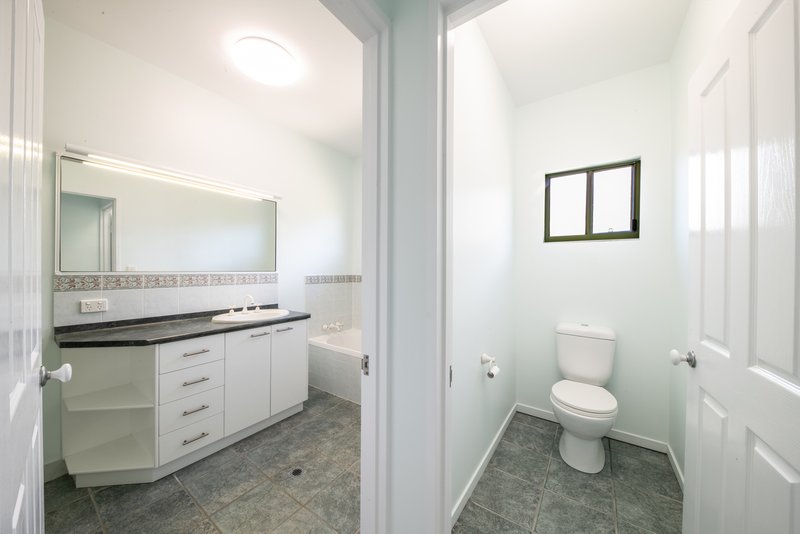 Photo - 5 Panoramic Court, Cannonvale QLD 4802 - Image 17