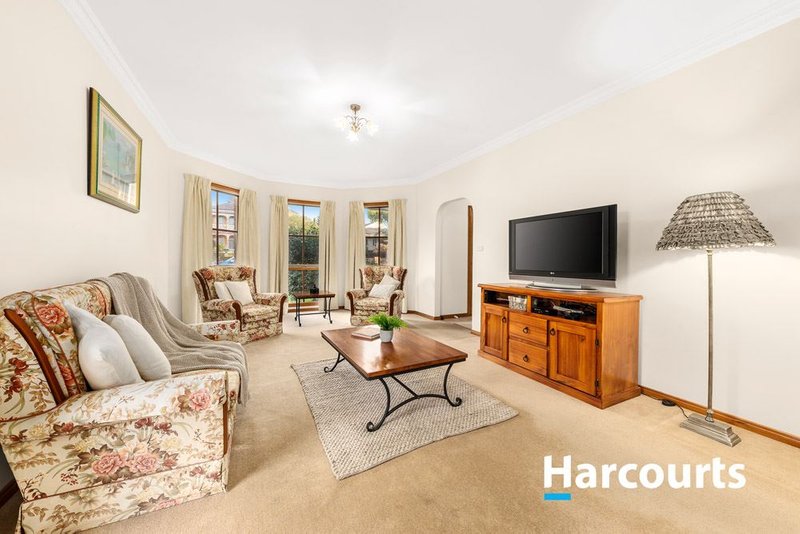 Photo - 5 Paperbark Place, Knoxfield VIC 3180 - Image 4