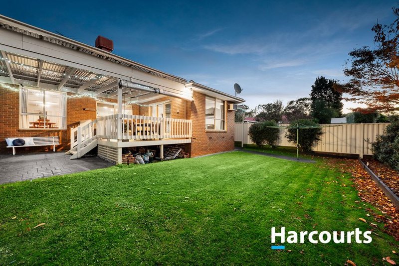 Photo - 5 Paperbark Place, Knoxfield VIC 3180 - Image 12