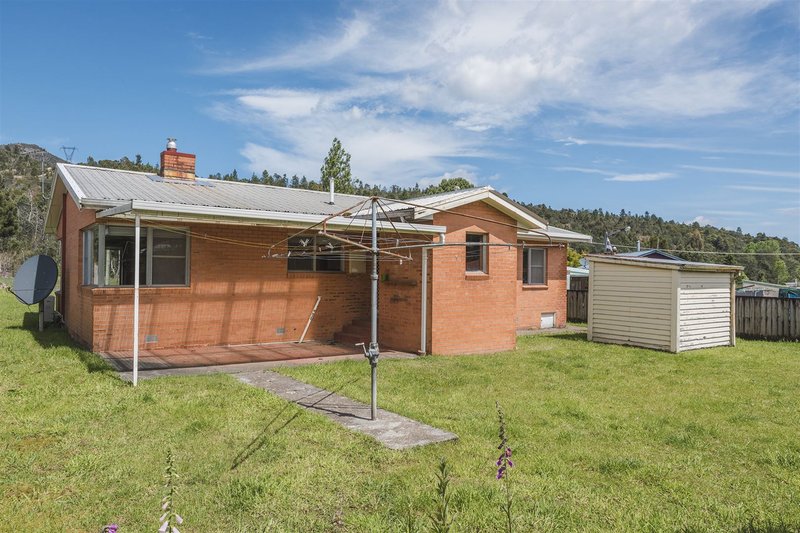 Photo - 5 Park Street, Queenstown TAS 7467 - Image 11