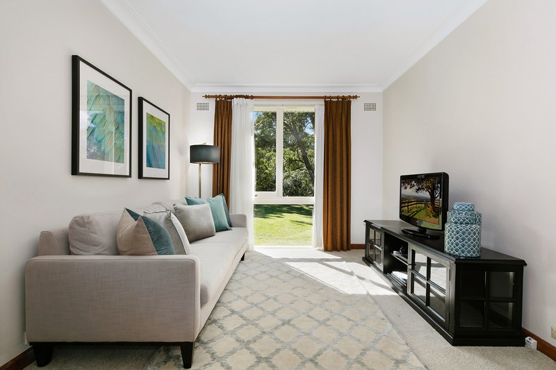 Photo - 5 Parker Avenue, West Pymble NSW 2073 - Image 3