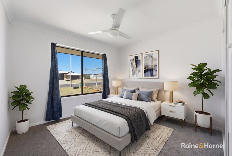 Photo - 5 Parkes Drive, Tenterfield NSW 2372 - Image 10