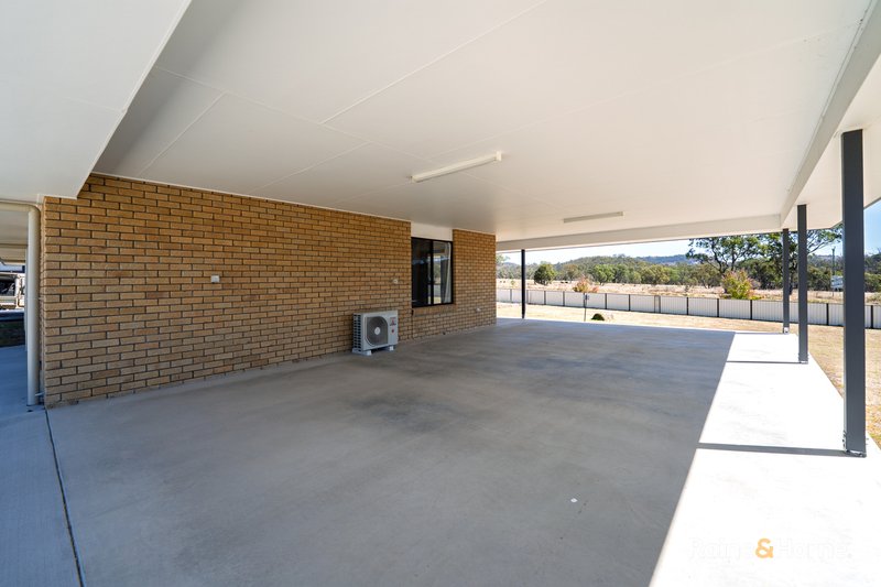Photo - 5 Parkes Drive, Tenterfield NSW 2372 - Image 11