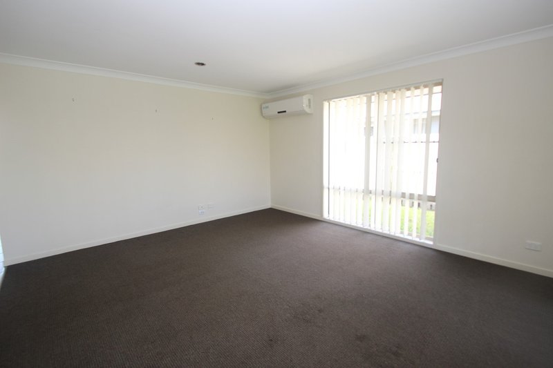 Photo - 5 Parkhill Avenue, Wondunna QLD 4655 - Image 6