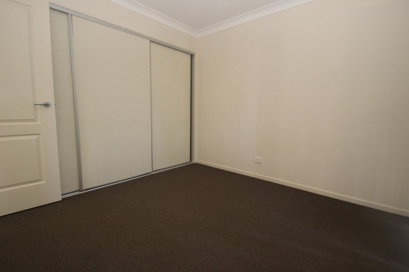 Photo - 5 Parkhill Avenue, Wondunna QLD 4655 - Image 10