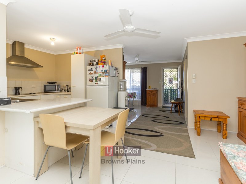 Photo - 5 Parkside Drive, Crestmead QLD 4132 - Image 3