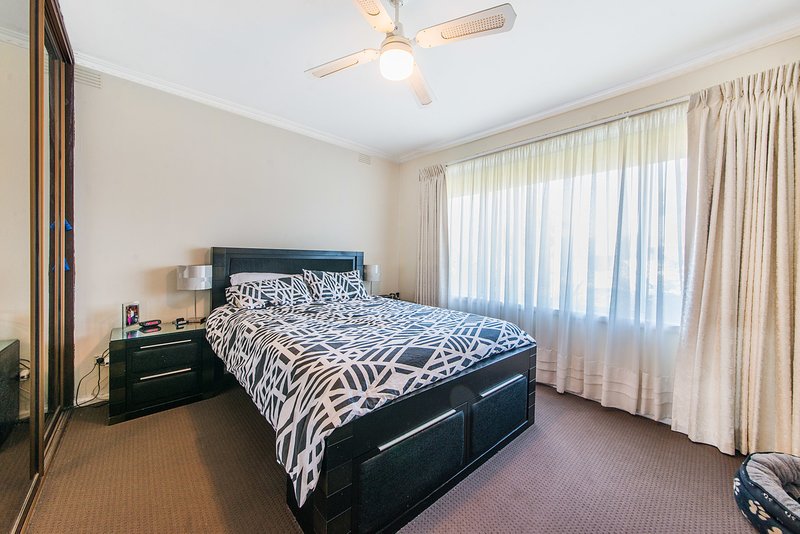 Photo - 5 Parsons Street, Clayton South VIC 3169 - Image 5