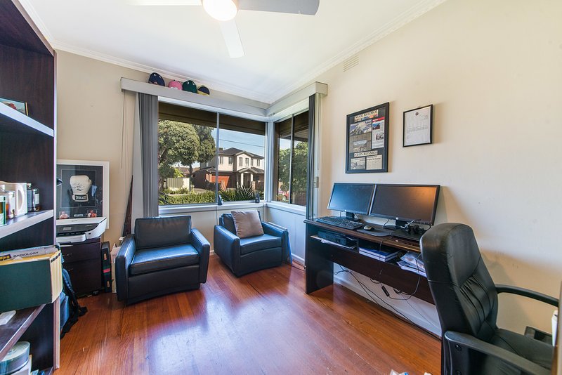 Photo - 5 Parsons Street, Clayton South VIC 3169 - Image 6