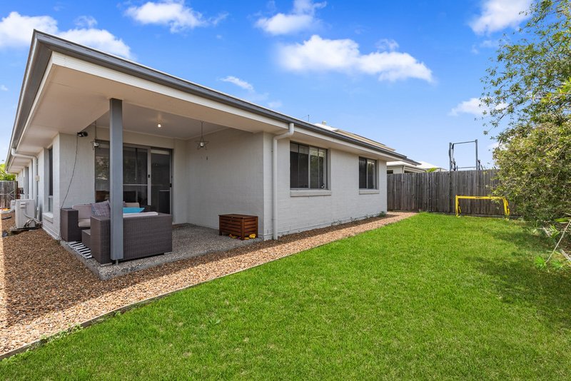 Photo - 5 Paterson Street, North Lakes QLD 4509 - Image 9