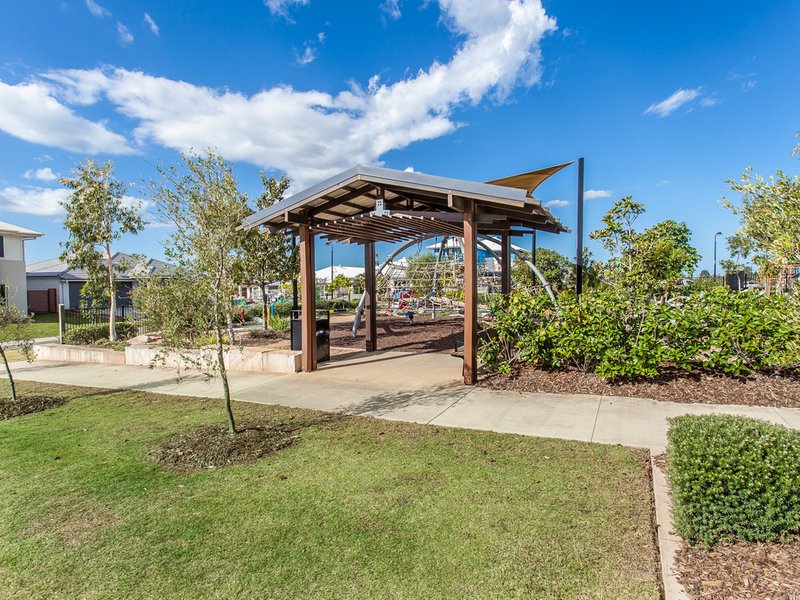 Photo - 5 Paterson Street, North Lakes QLD 4509 - Image 11