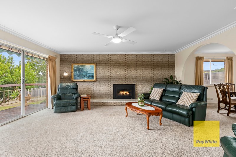 Photo - 5 Patey Court, Grovedale VIC 3216 - Image 3