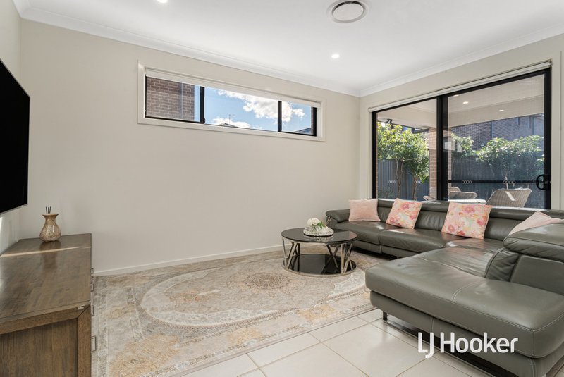 Photo - 5 Patridge Street, Marsden Park NSW 2765 - Image 4
