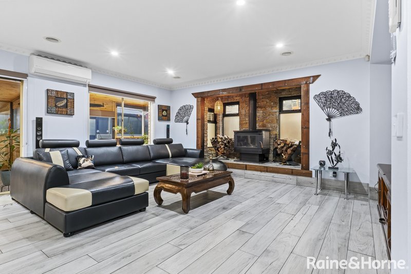 Photo - 5 Paul Harris Drive, Melton West VIC 3337 - Image 5