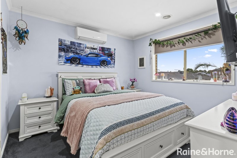 Photo - 5 Paul Harris Drive, Melton West VIC 3337 - Image 11