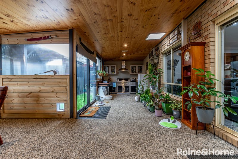 Photo - 5 Paul Harris Drive, Melton West VIC 3337 - Image 14