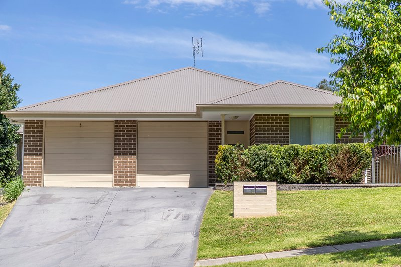 5 Pebblestone Street, Fletcher NSW 2287