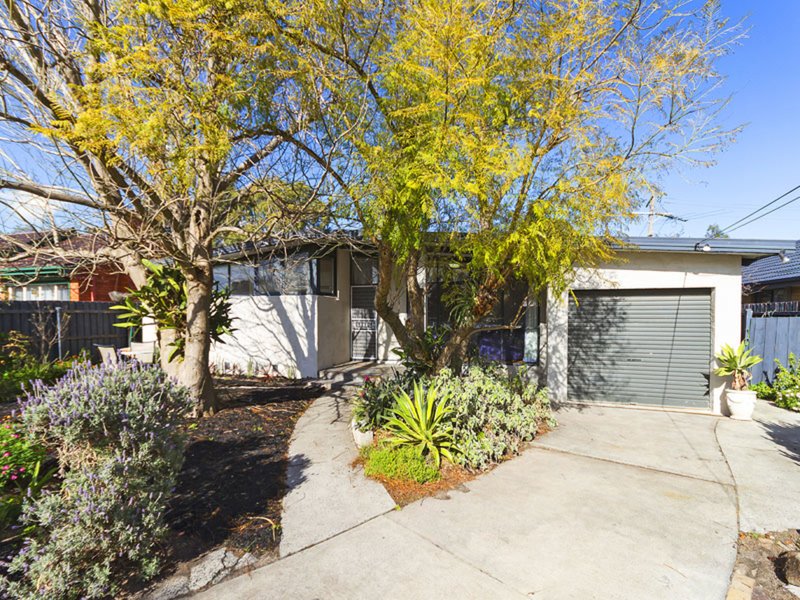 5 Pembroke Crescent, Cheltenham VIC 3192