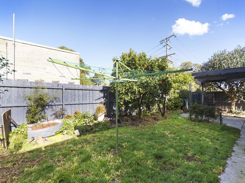 Photo - 5 Pembroke Crescent, Cheltenham VIC 3192 - Image 14