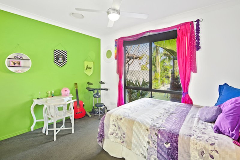 Photo - 5 Pembroke Crescent, Sippy Downs QLD 4556 - Image 19