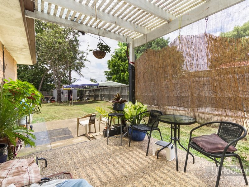 Photo - 5 Penfold Street, Hillcrest QLD 4118 - Image 6