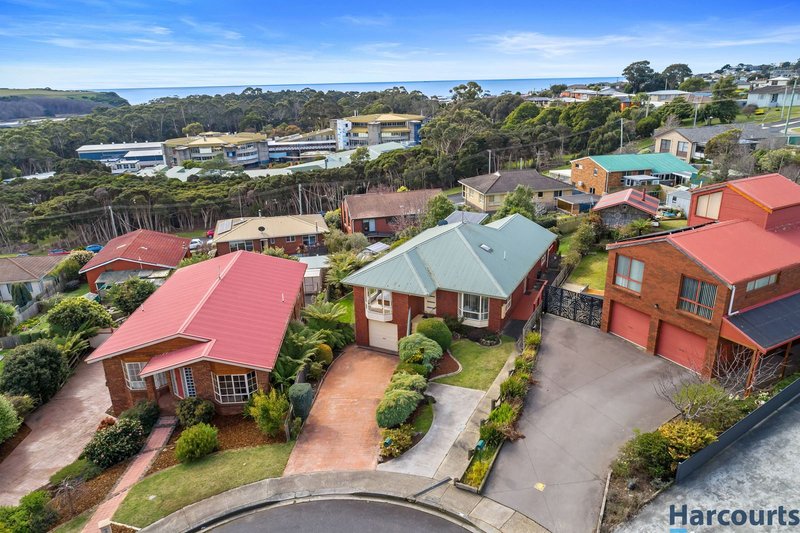 Photo - 5 Pengali Place, Devonport TAS 7310 - Image 3