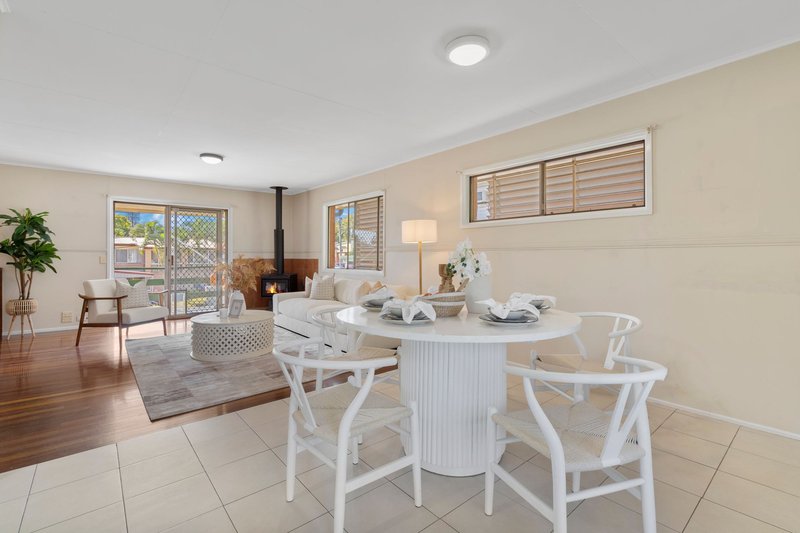 Photo - 5 Pengana Street, Sunnybank QLD 4109 - Image 3