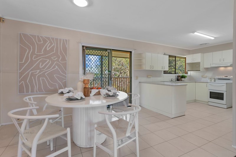 Photo - 5 Pengana Street, Sunnybank QLD 4109 - Image 4