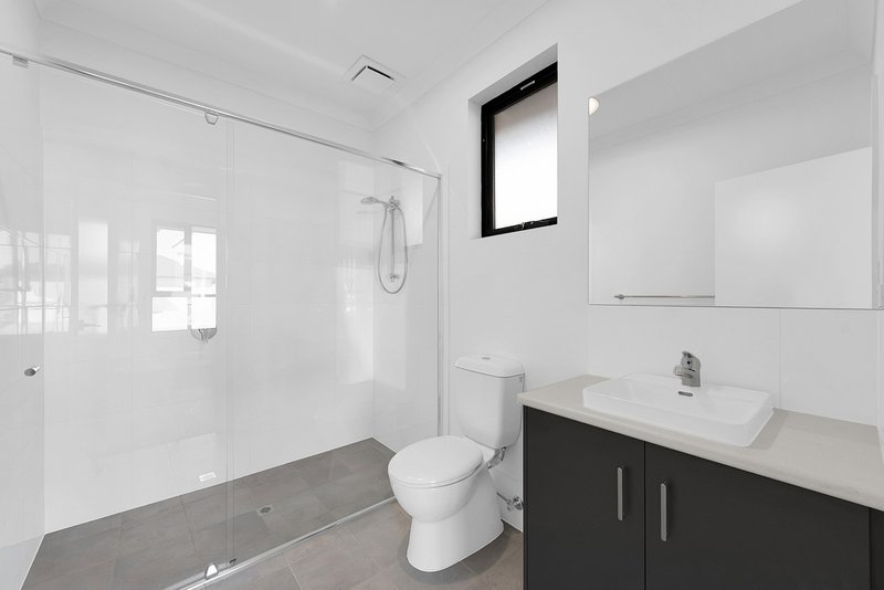 Photo - 5 Peony Road, Angle Vale SA 5117 - Image 7
