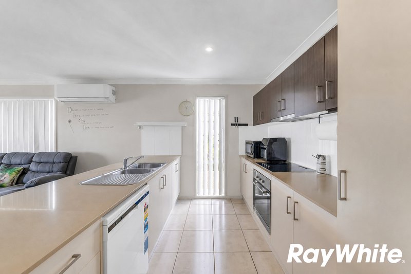 Photo - 5 Peregrine Drive, Lowood QLD 4311 - Image 2