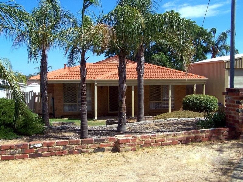 5 Perriam Close, Parmelia WA 6167