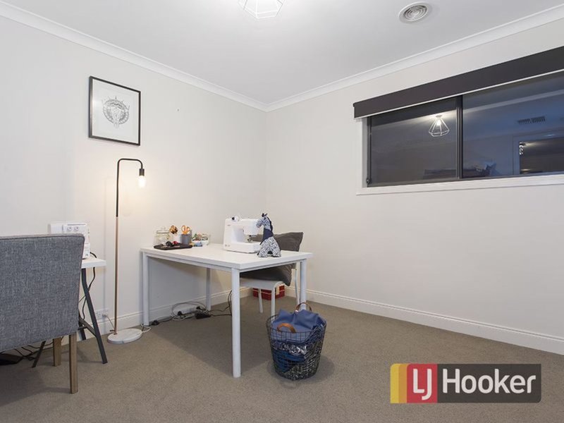 Photo - 5 Petrel Circuit, Pakenham VIC 3810 - Image 16