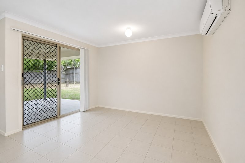 Photo - 5 Piccadilly Street, Bellmere QLD 4510 - Image 4