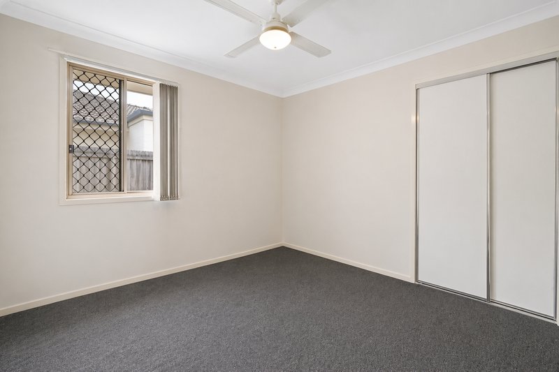 Photo - 5 Piccadilly Street, Bellmere QLD 4510 - Image 6