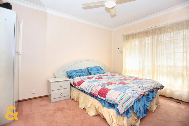 Photo - 5 Pickersgill Crescent, Roxburgh Park VIC 3064 - Image 8