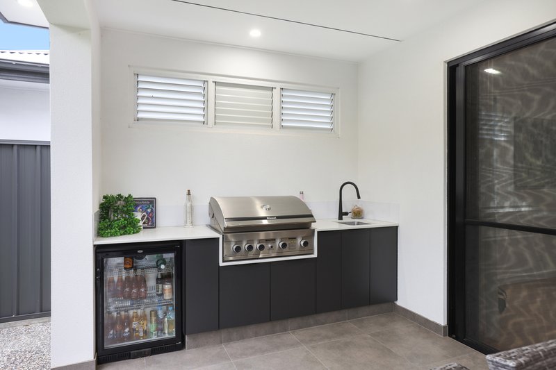 Photo - 5 Pine Lodge Crescent, Grange SA 5022 - Image 10