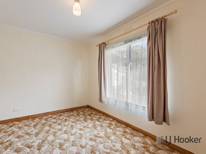 Photo - 5 Pine Place, Devonport TAS 7310 - Image 7