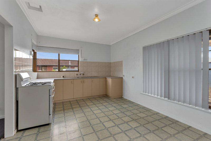 Photo - 5 Pine Street, Royal Park SA 5014 - Image 3